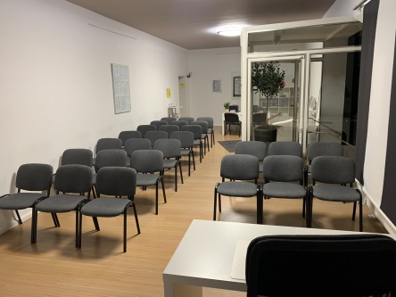 Theorieraum Fahrschule Fit – Sitzreihen